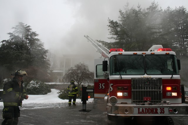 Ladder 35 Setting Up At Colonial Terrace Fire